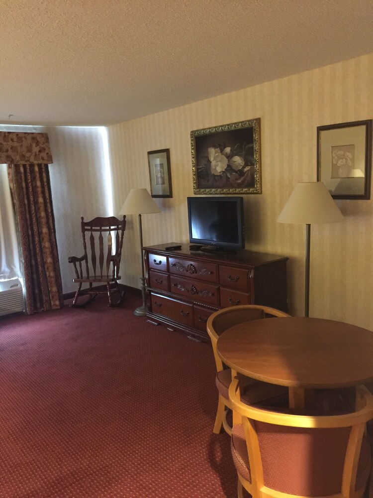 Texas Hill Country Hotel By Holiday Creek - photo 9