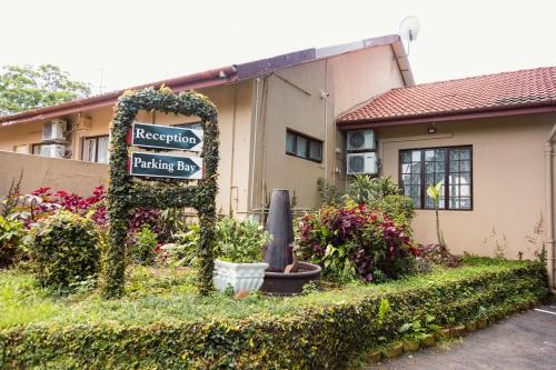 Ulifalodge & functions - carbon neutral hotel in Durban