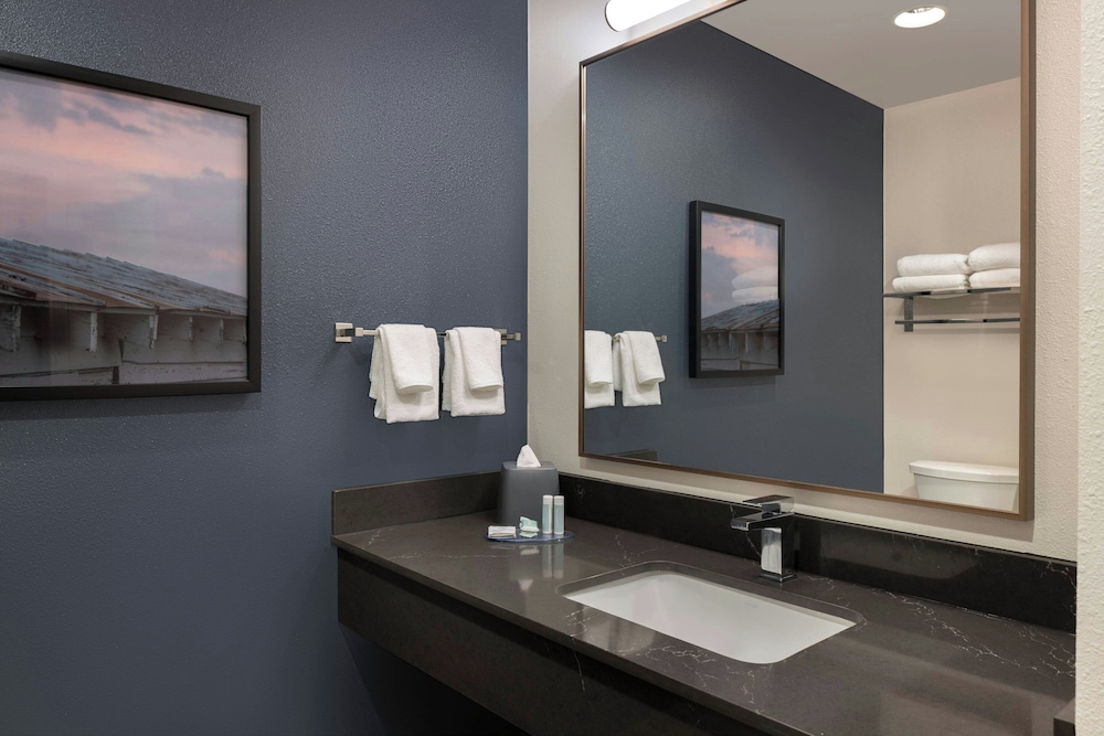 Fairfield Inn & Suites Lake City - photo 15