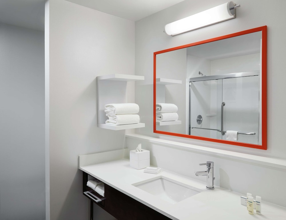 Hampton Inn & Suites Chicago Waukegan - photo 19