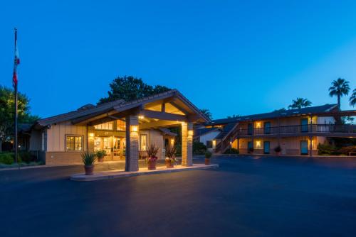 El Pueblo Inn - photo 41
