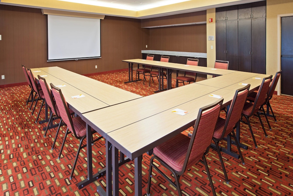 Courtyard by Marriott Mishawaka University Area - photo 18
