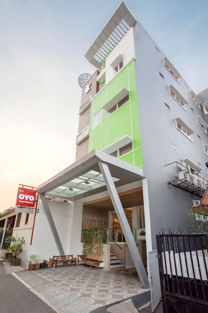 Flagship 101 Apple Platinum — Jakarta — photo 2