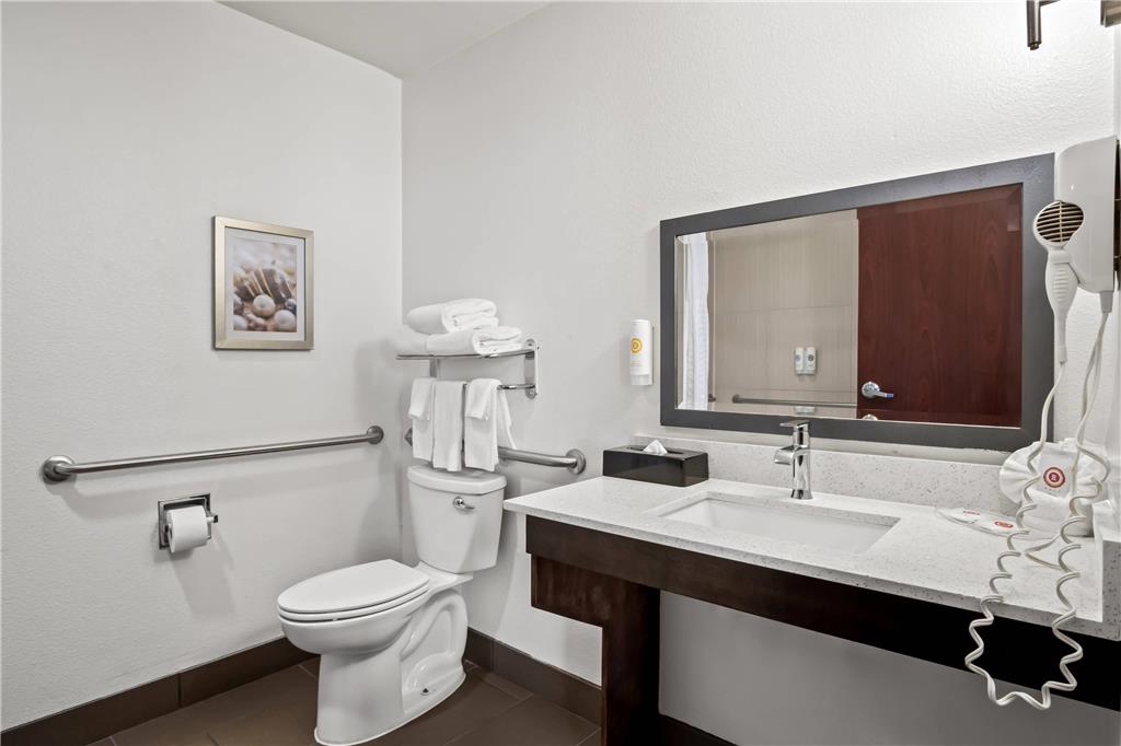 Comfort Suites Waxahachie Dallas - photo 14