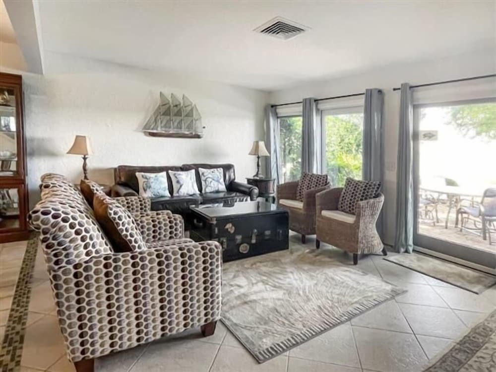 742 Schooner Court at The Sea Pines Resort - photo 4