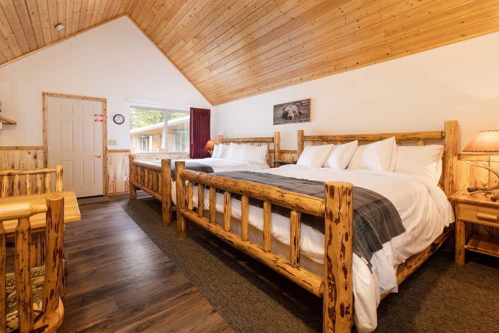 Beargrass Lodging and RV Resort - photo 21