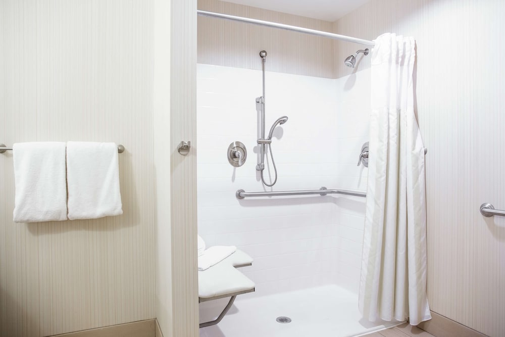 Hilton Garden Inn Milwaukee Downtown - photo 37