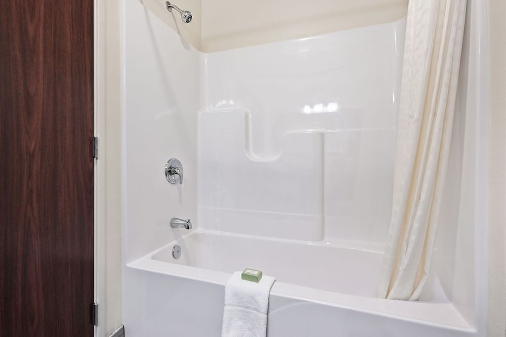 Cobblestone Hotel & Suites Mosinee - photo 61