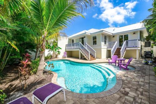 Sea Breeze — 4-Star Luxury Hotel in Holmes Beach, United States