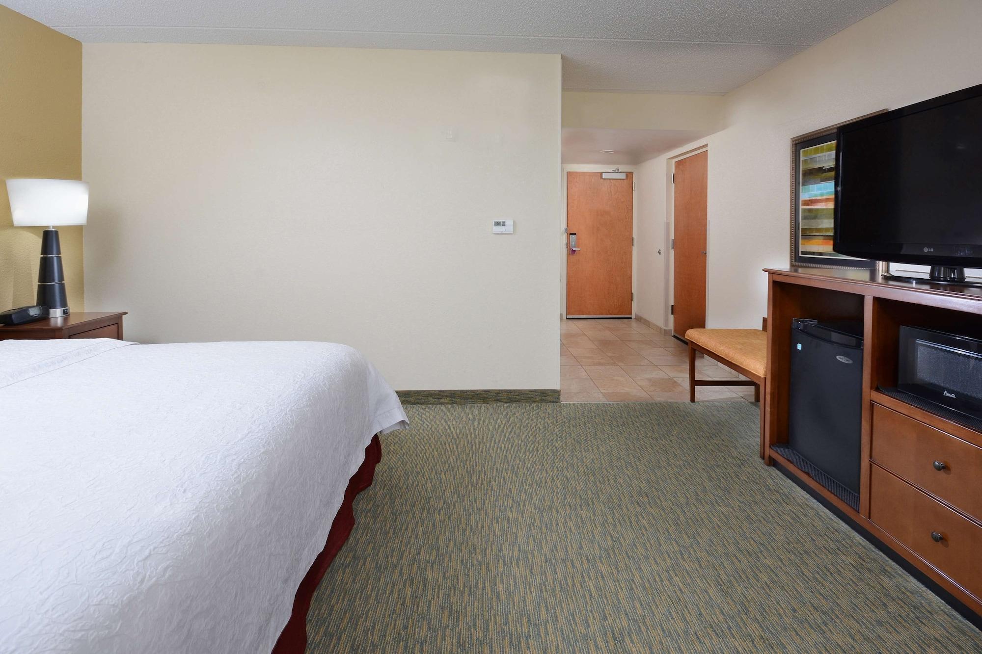 Hampton Inn Raleigh Durham Airport - photo 13