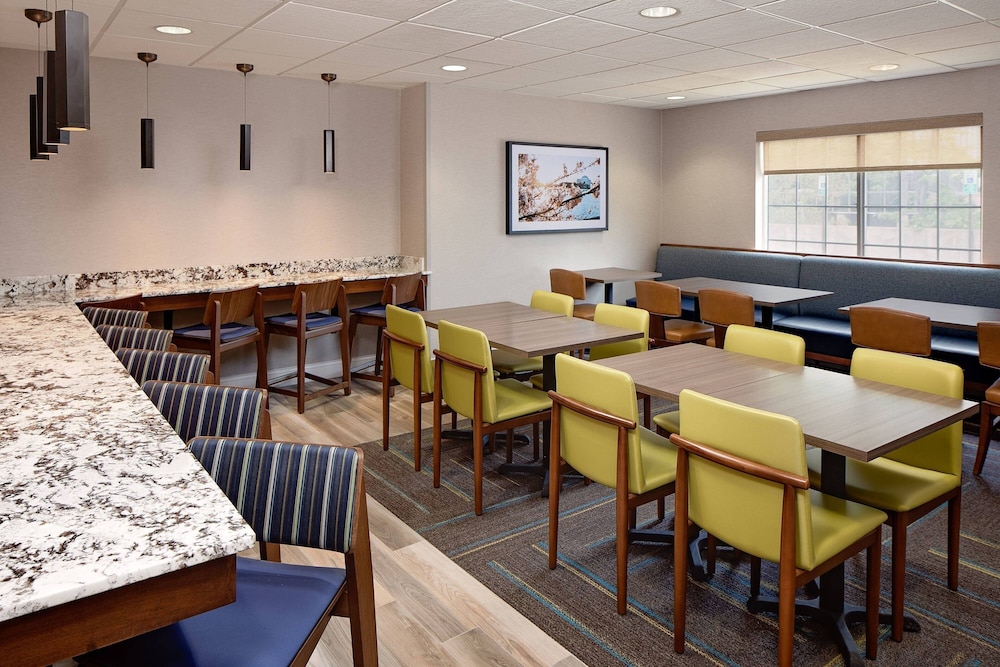 Residence Inn by Marriott Tysons - photo 28