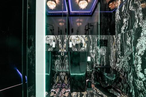 No Limits House Apartament BDSM Glamour — 4-Star Luxury Hotel in Warsaw, Poland