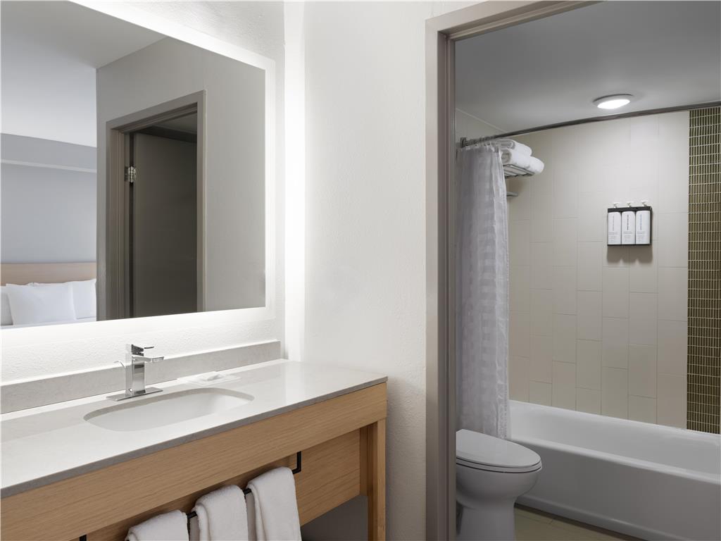 Hyatt Place Charlotte Arrowood - photo 29