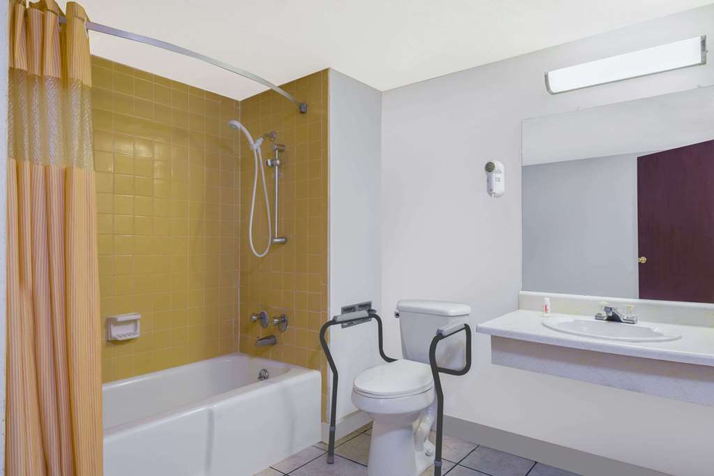 Days Inn by Wyndham Mt. Sterling - photo 7