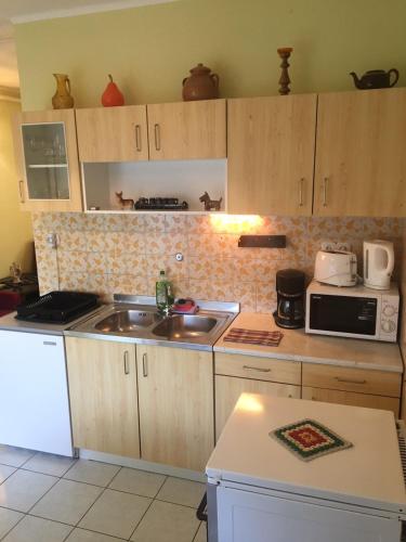 Mary Apartmanház Hévíz — 4-Star Luxury Hotel in Heviz, Hungary