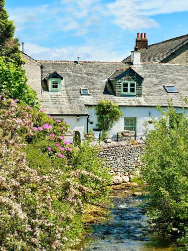 Cottage On The Brook — 4-Star Luxury Hotel in Keswick, United Kingdom