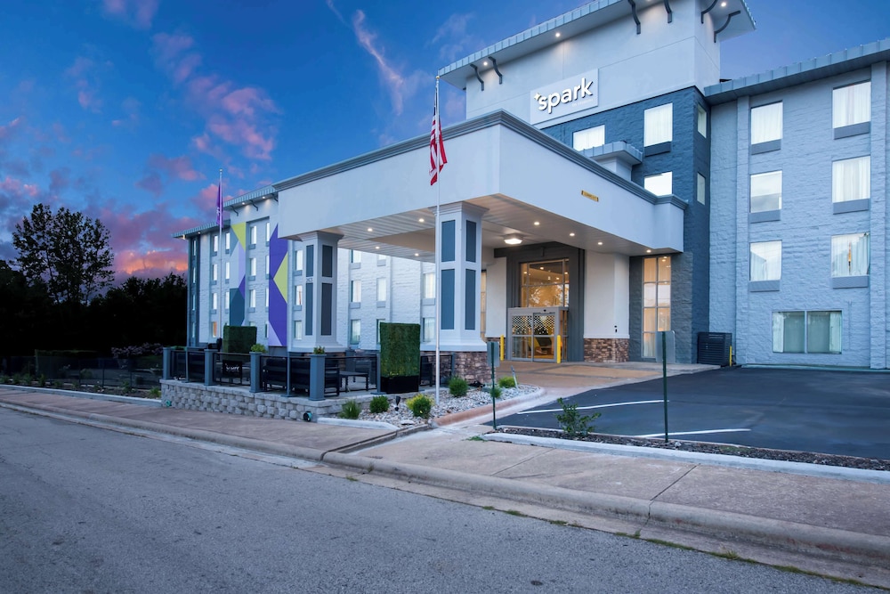 Spark by Hilton Branson Meadows - photo 47