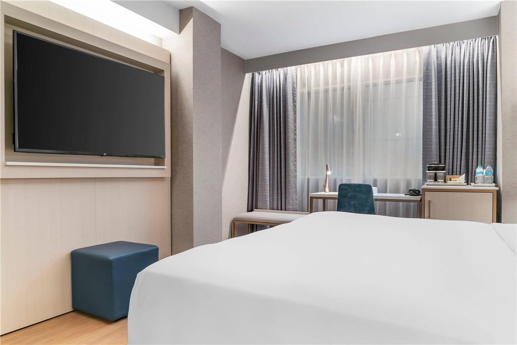 Radisson Plaza Hotel at Kalamazoo Center - photo 50