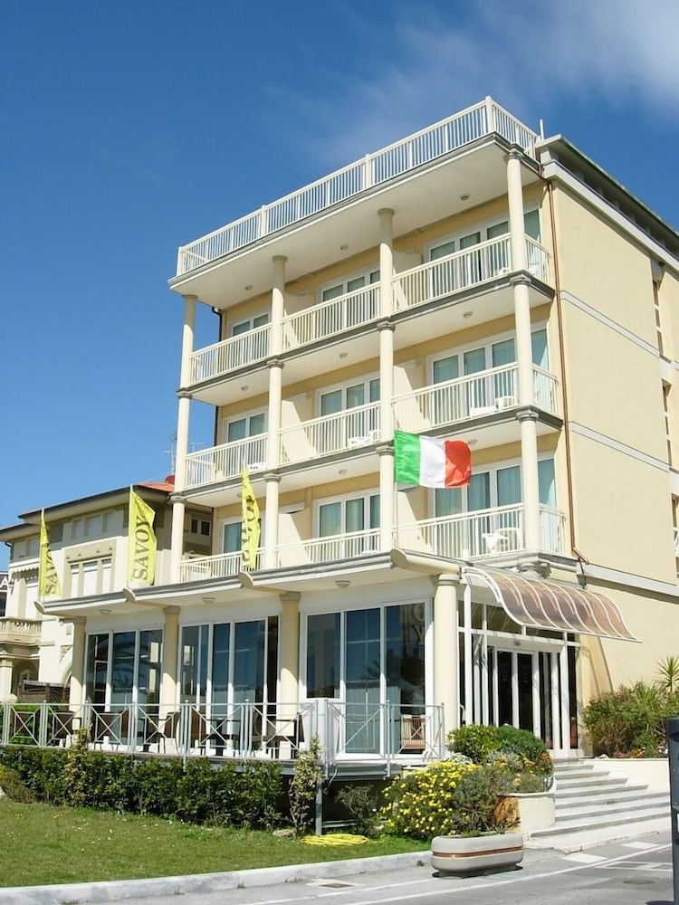 Savoy Hotel — hotel in Pietrasanta