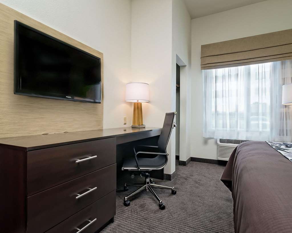 Sleep Inn & Suites Fort Scott - photo 17