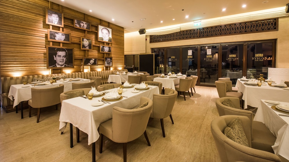 מזון ומשקאות