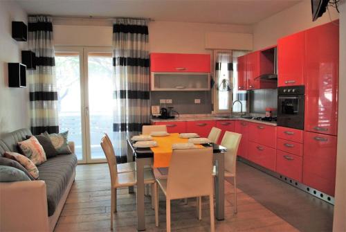 Jesolo Beach Apartment — 4-Star Luxury Hotel in Lido Di Jesolo, Italy