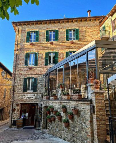 Il Grottino Relais & Spa — 4-Star Luxury Hotel in Gualdo Cattaneo, Italy