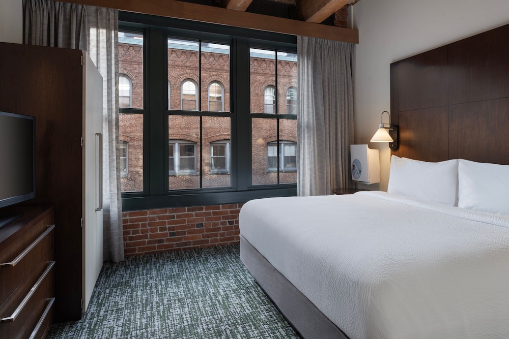Residence Inn by Marriott Boston Downtown Seaport - photo 29
