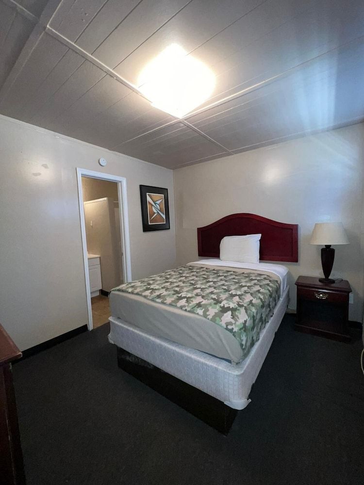 Extended Stay of Carrizo Springs - photo 16