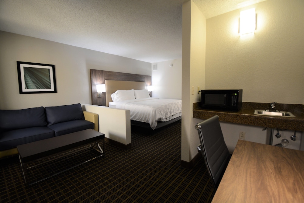Holiday Inn Hazlet by IHG - photo 17