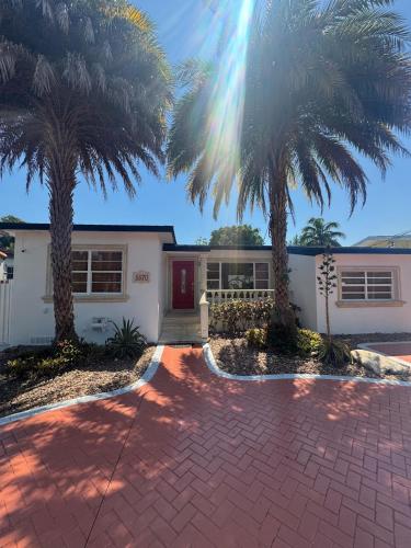 Coral Gables Guest Studio - last minute hotel in Miami
