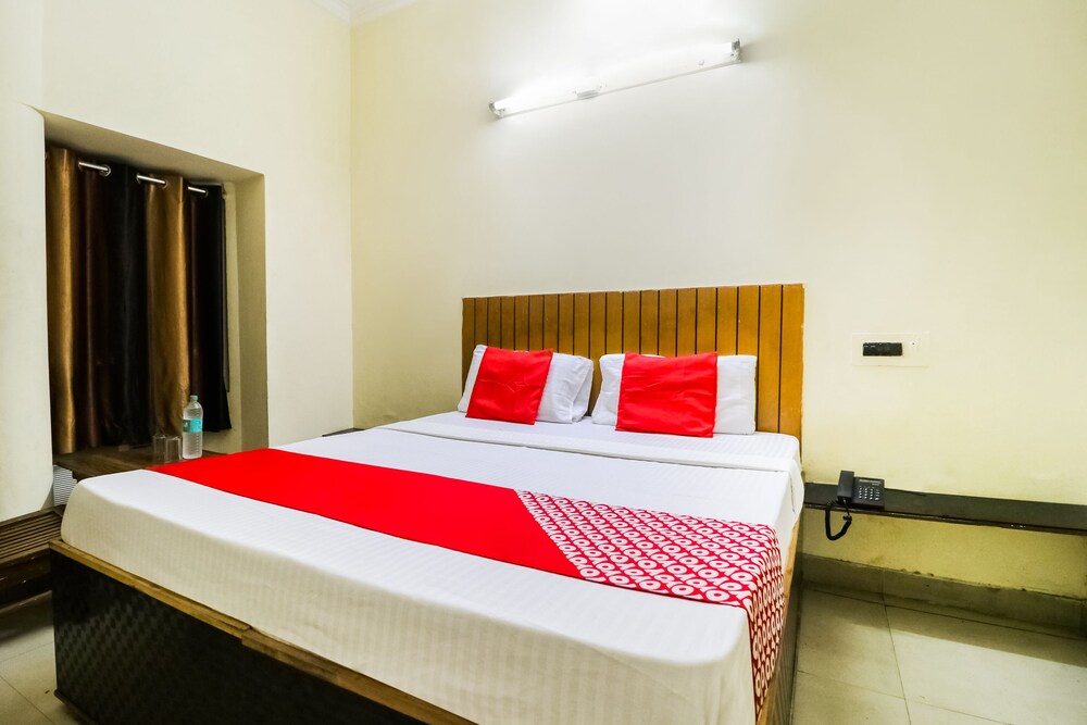 Hotel Rising Sun in Ludhiana, India