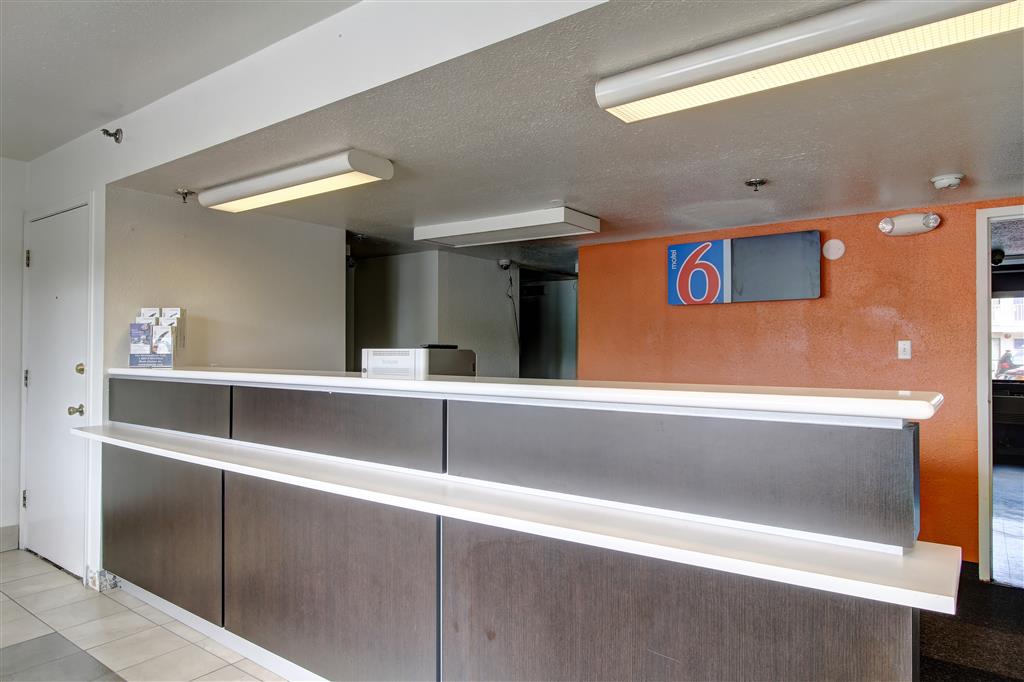 Motel 6 Amherst OH Cleveland West Lorain - photo 23