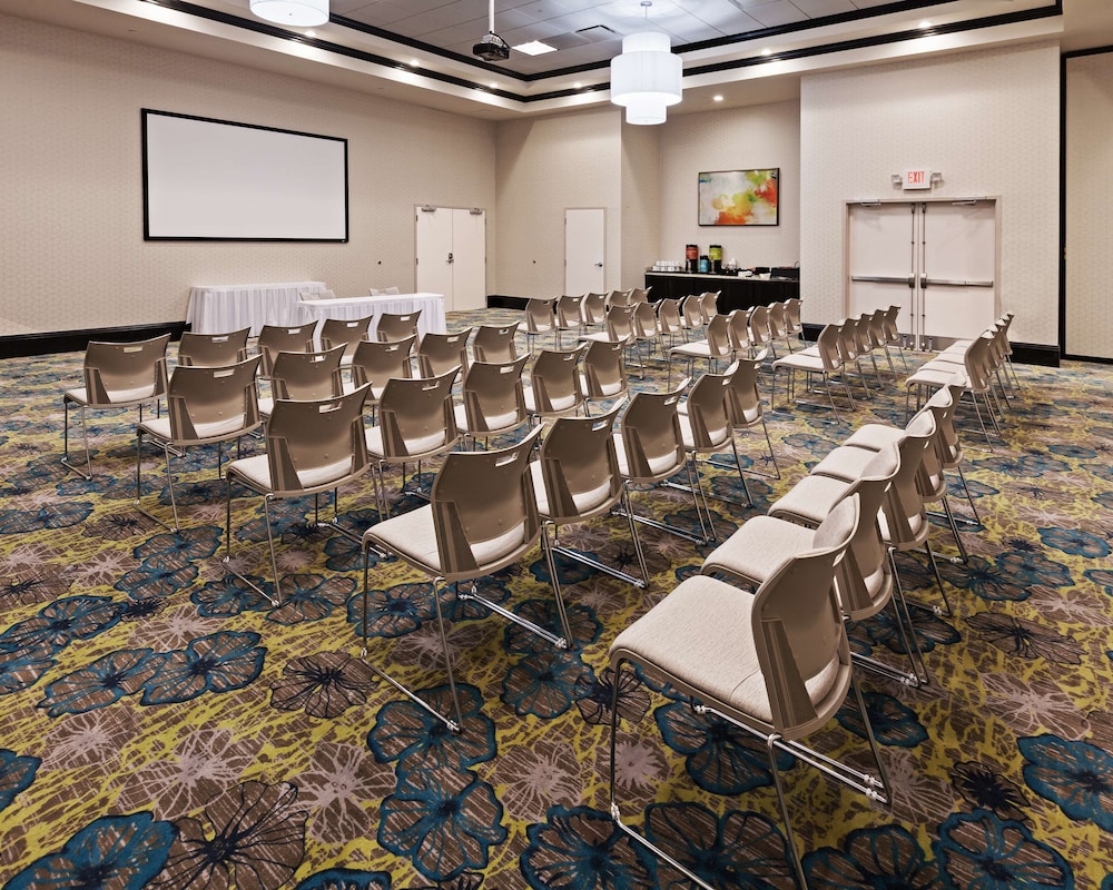 Hilton Garden Inn West Little Rock - photo 29
