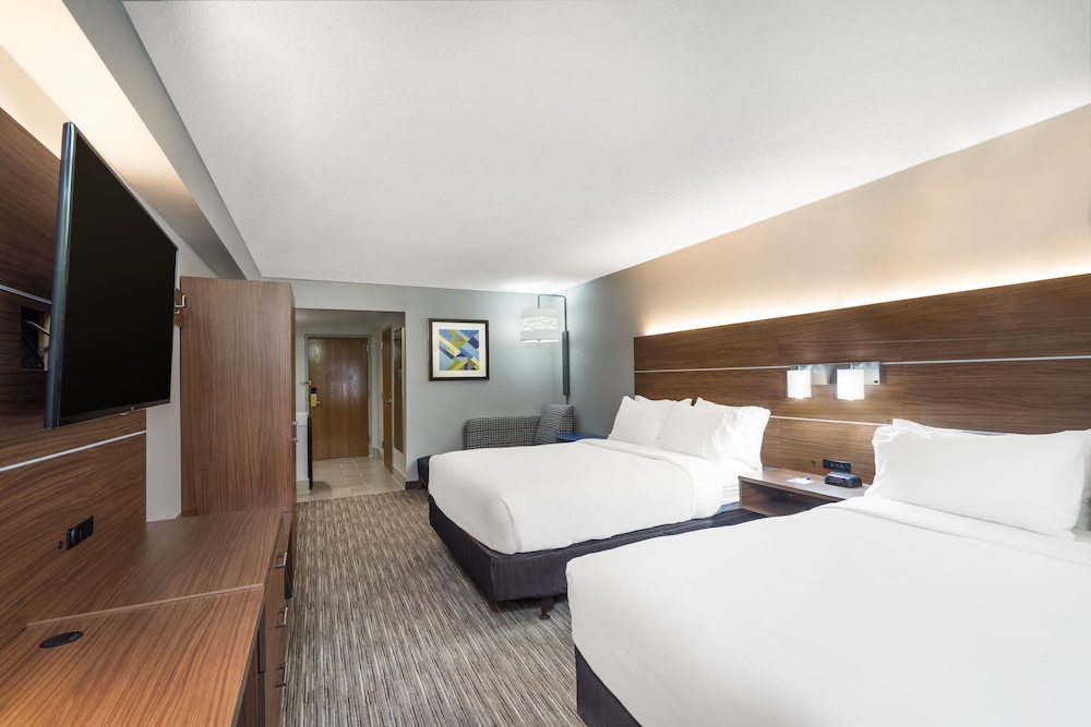 Holiday Inn Express Hotel & Suites Louisville East by IHG - photo 16