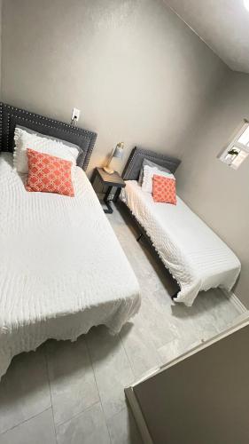 Big Family Close to All duplex A and B Downtown UTEP Hospitals — 4-Star Luxury Hotel in El Paso, United States