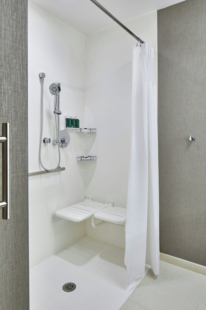 SpringHill Suites by Marriott Charlotte at Carowinds - photo 14