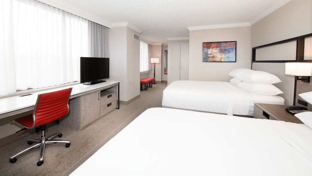 Crowne Plaza Baltimore Inner Harbor - photo 7