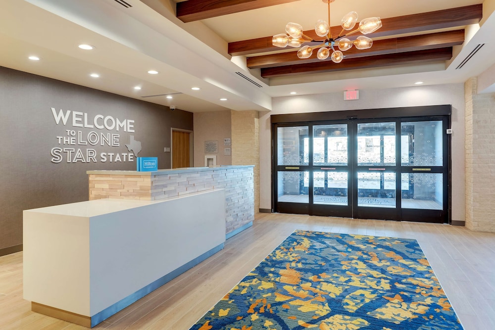 Hampton Inn & Suites Weatherford - photo 11
