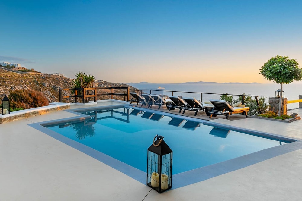 Villa Nirvana Calm Relaxing and no Wind — 4-Star Luxury Hotel in Mykonos, Greece