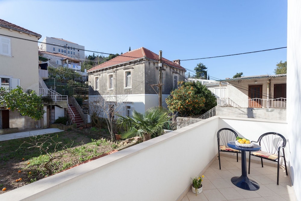 Apartment Bora