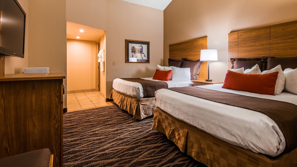 Best Western Plus Saddleback Inn & Conference Center - photo 11