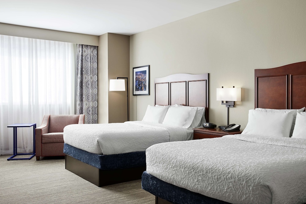 Hampton Inn & Suites Chicago Mt. Prospect - photo 10