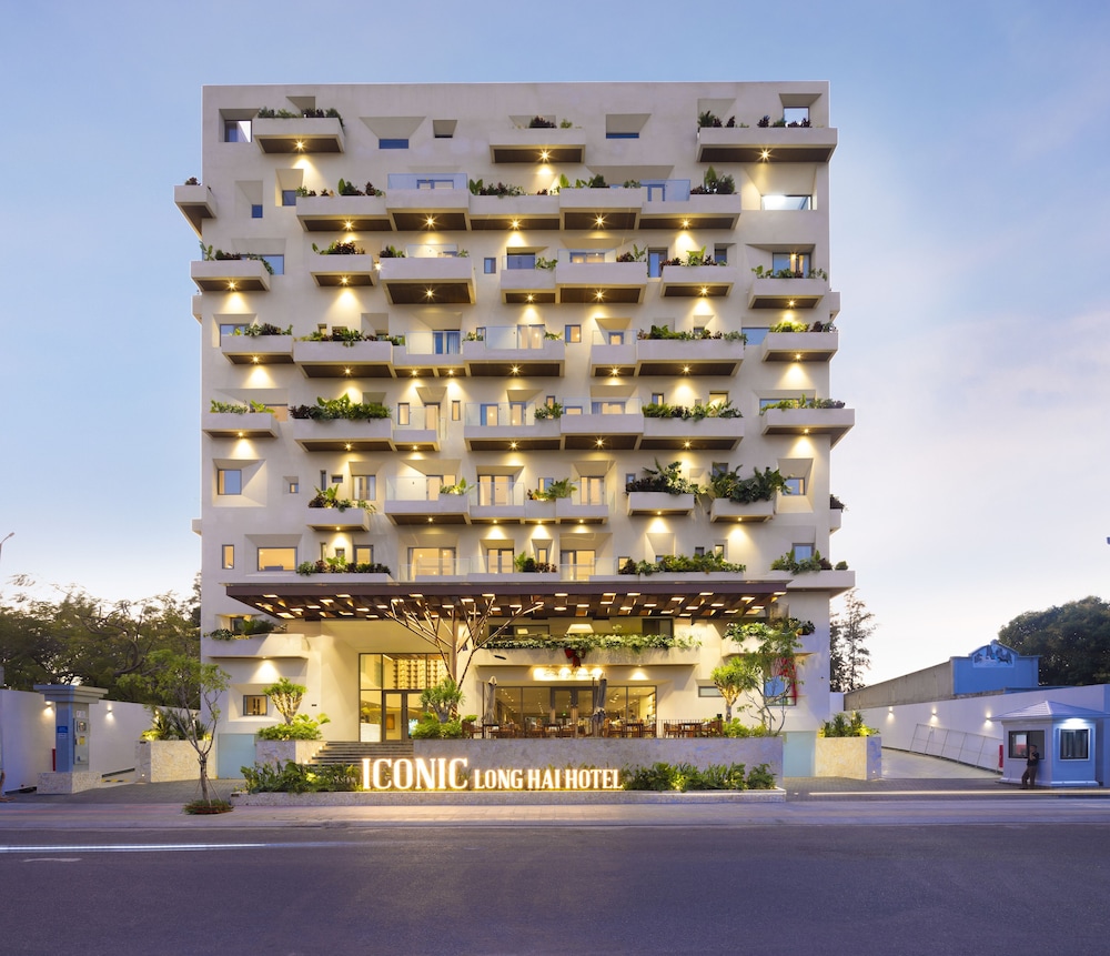 Iconic Long Hai Hotel — 4-Star Luxury Hotel in Ho Chi Minh City, Vietnam