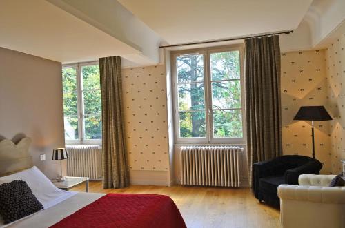 Château de Buffavent — 5-Star Luxury Hotel in Denice, France