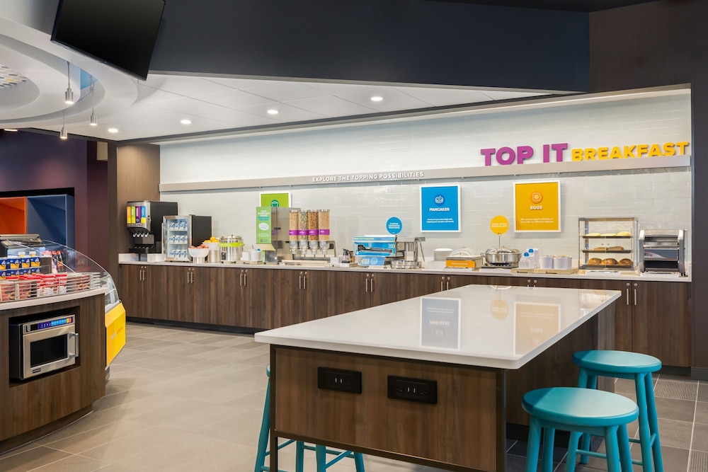 Tru by Hilton Oshkosh - photo 33