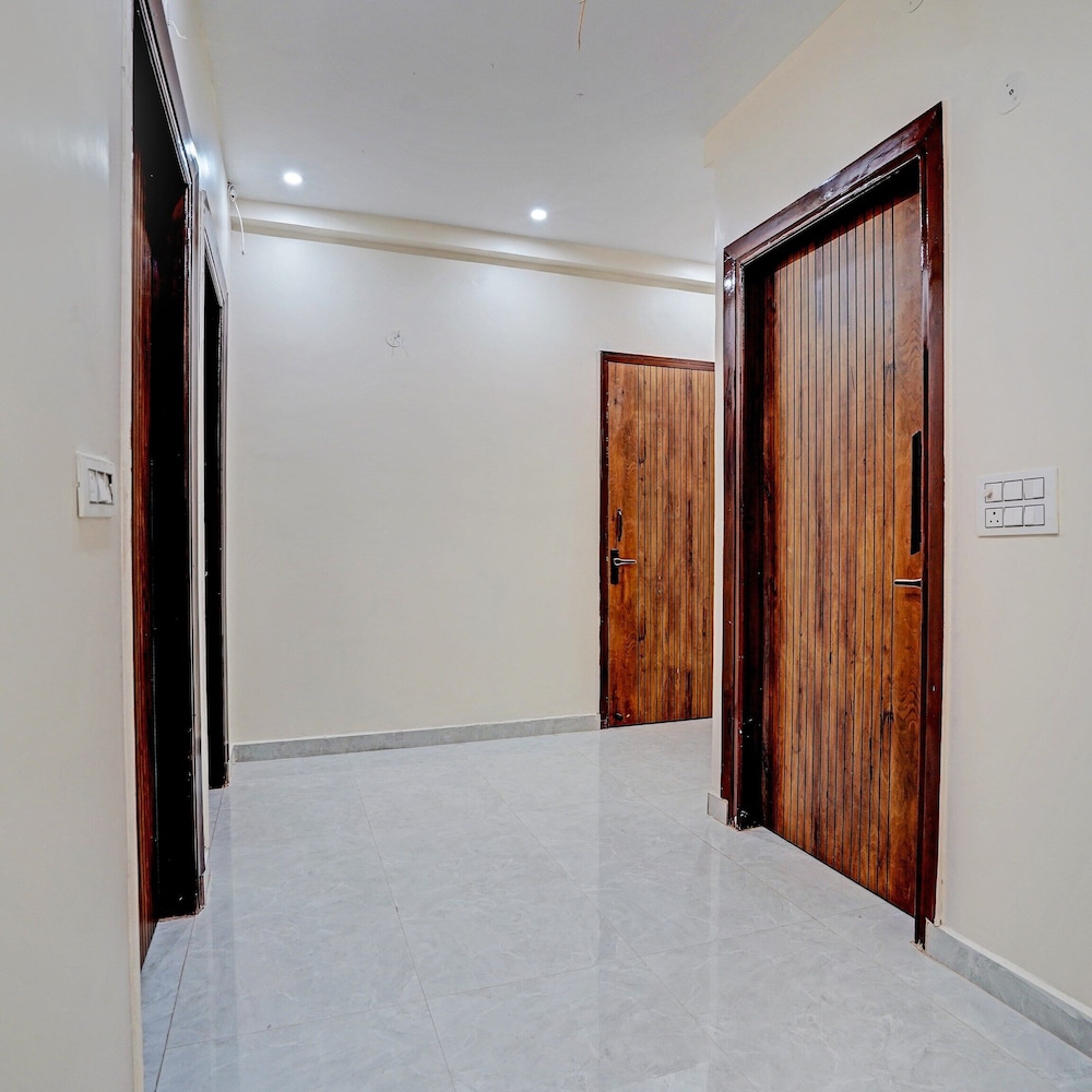 Kashvi Residency - last minute hotel in Greater Noida