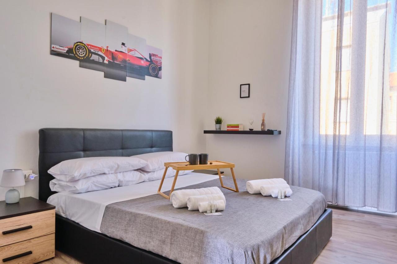 Monza Centro Modern Flat Near Train Station — 4-Star Luxury Hotel in Monza, Italy