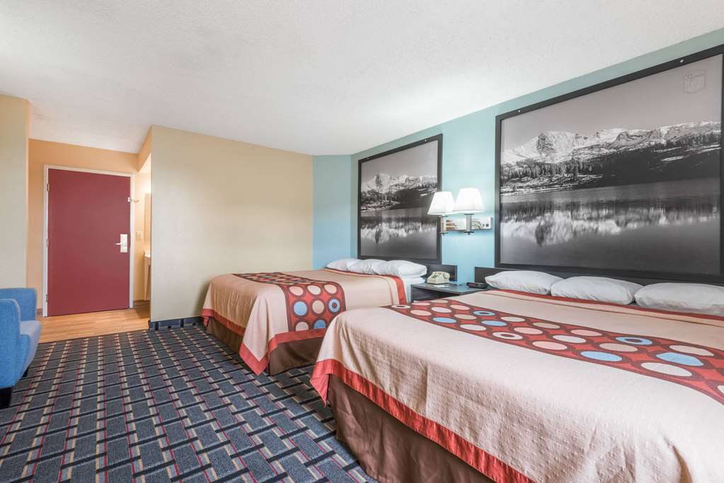 Super 8 by Wyndham Henderson North East Denver - photo 5