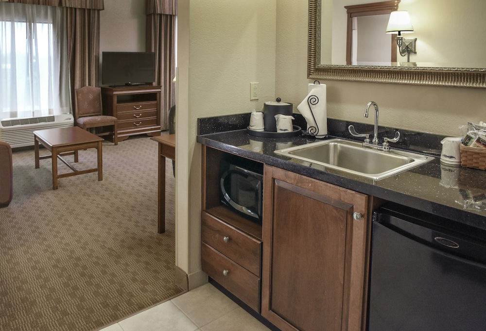 Hampton Inn & Suites Youngstown Canfield - photo 18